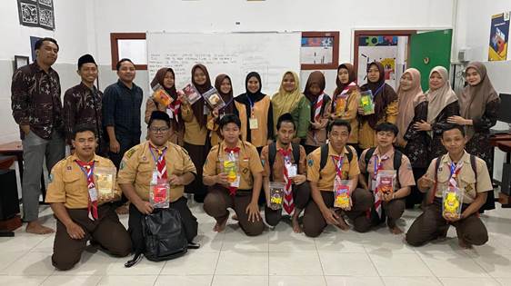 Kegiatan USK SMK Safinda Surabaya skema desain grafis dengan 16 peserta dinyatakan kompeten